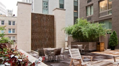 2-gold-tfc-rooftop-terrace-yelp-1000x1000